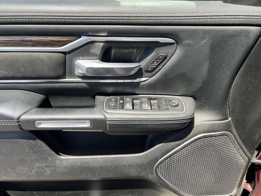 2020 RAM 1500 Laramie Quad Cab 4x4 6'4" Box