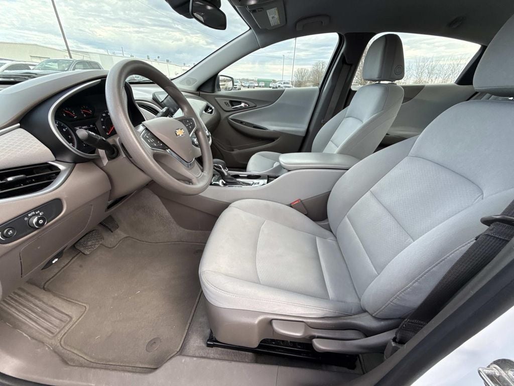 2023 Chevrolet Malibu LS