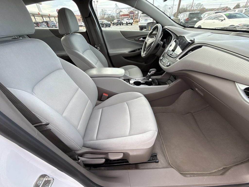 2023 Chevrolet Malibu LS