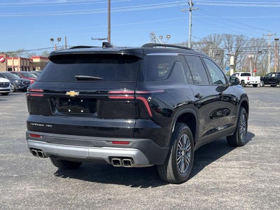2025 Chevrolet Traverse LT