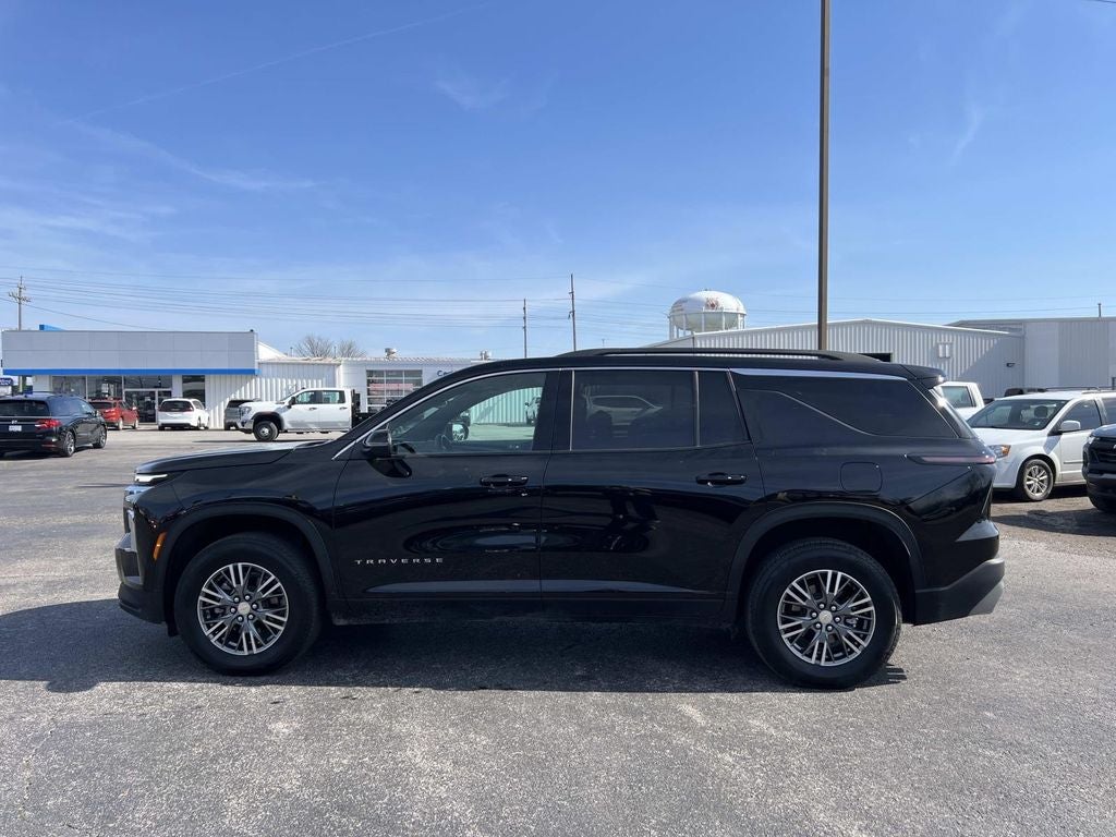 2025 Chevrolet Traverse LT