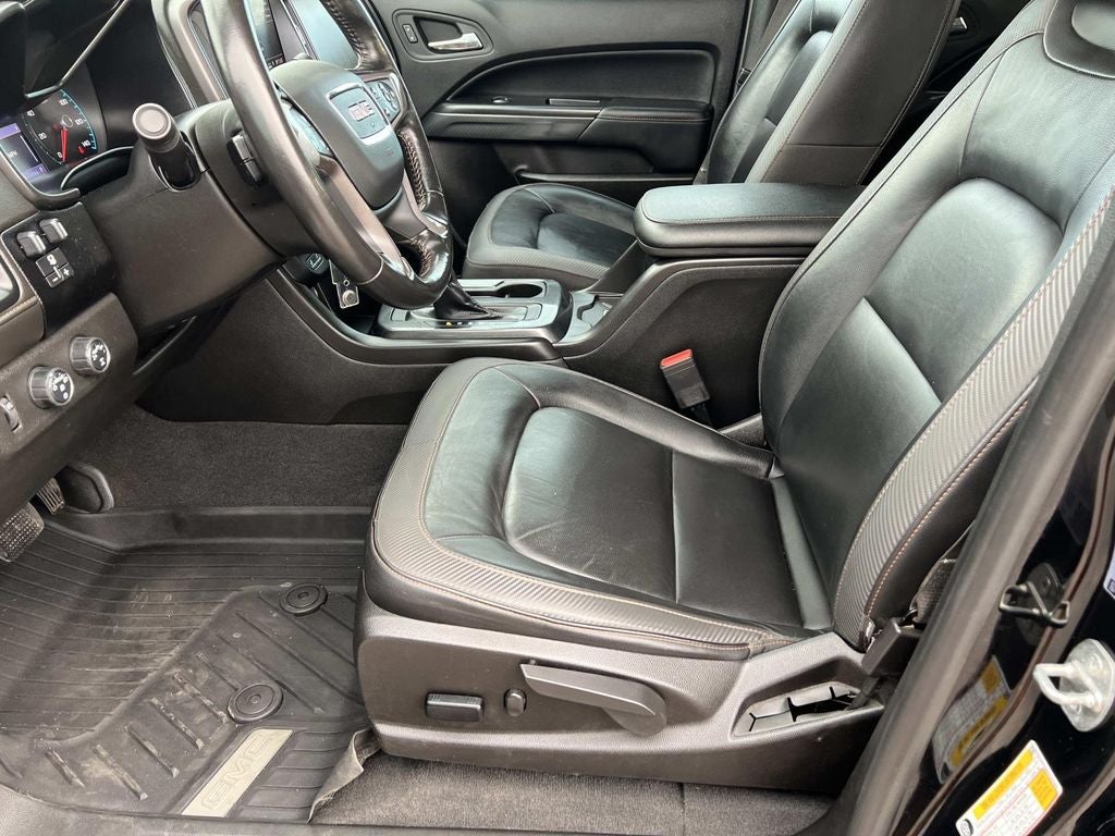 2022 GMC Canyon AT4 - Leather