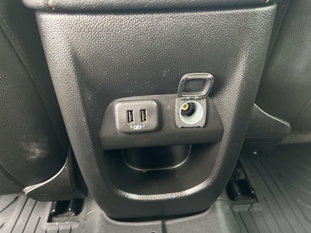 2022 GMC Canyon AT4 - Leather