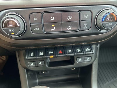 2022 GMC Canyon AT4 - Leather