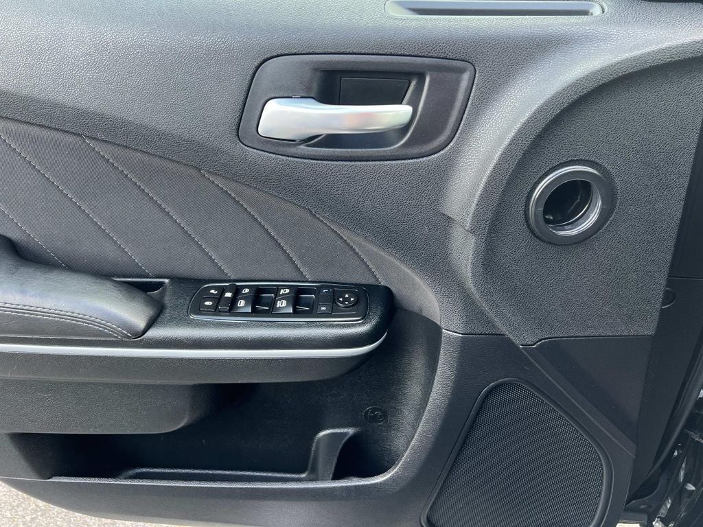 2022 Dodge Charger SXT RWD