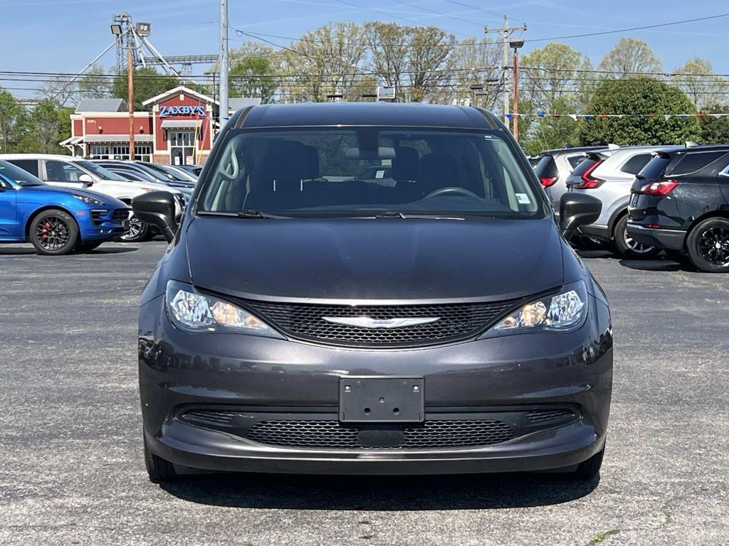 2021 Chrysler Voyager LX