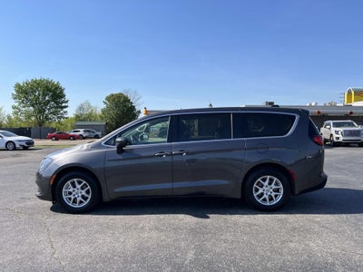 2021 Chrysler Voyager LX