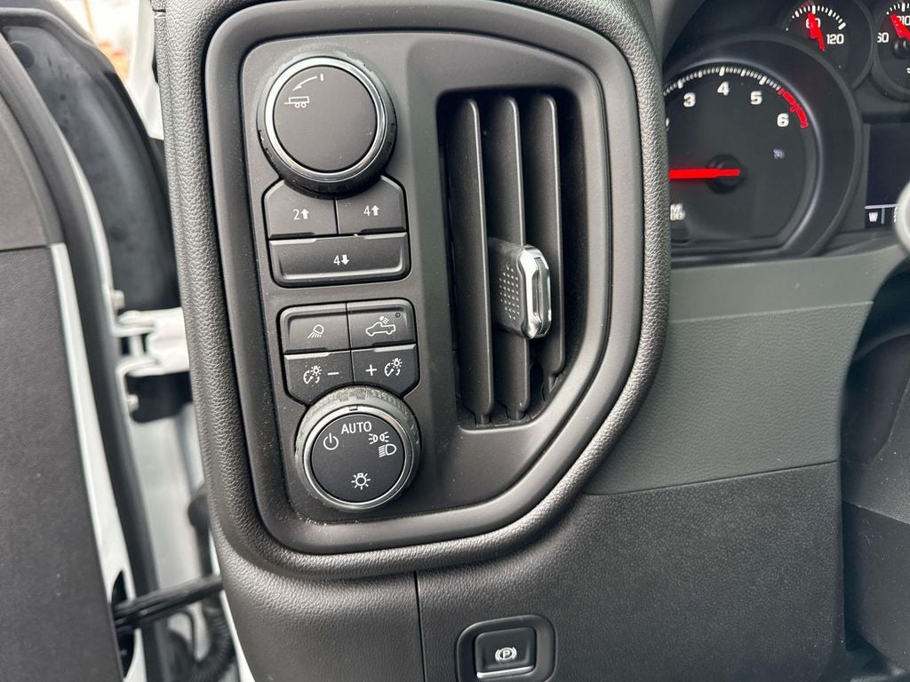 2025 Chevrolet Silverado 2500 HD Custom