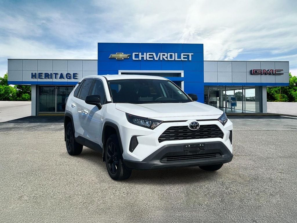 2022 Toyota RAV4 LE