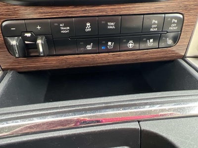 2018 RAM 2500 Laramie Mega Cab 4x4 6'4" Box