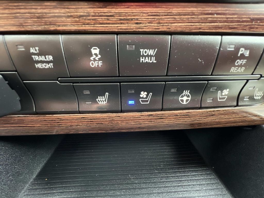 2018 RAM 2500 Laramie Mega Cab 4x4 6'4" Box