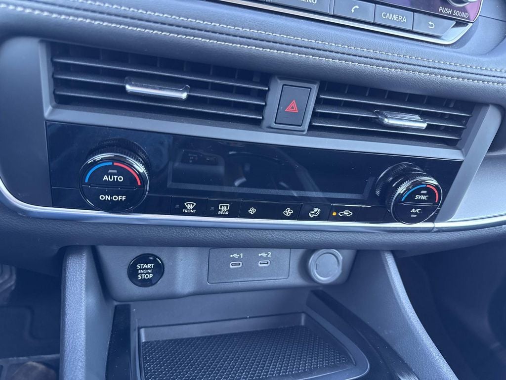 2025 Nissan Rogue SV