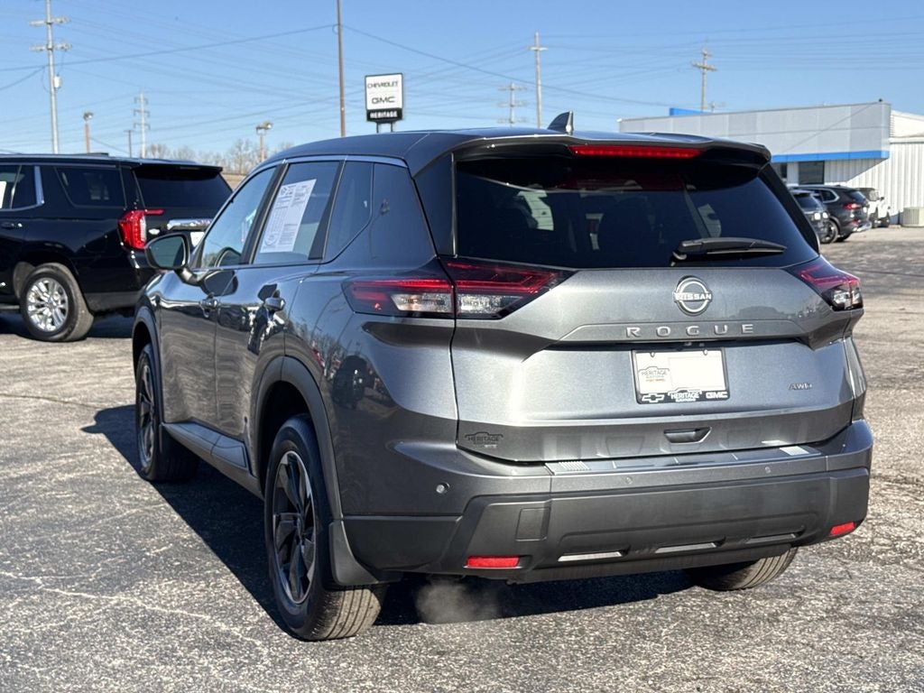 2025 Nissan Rogue SV