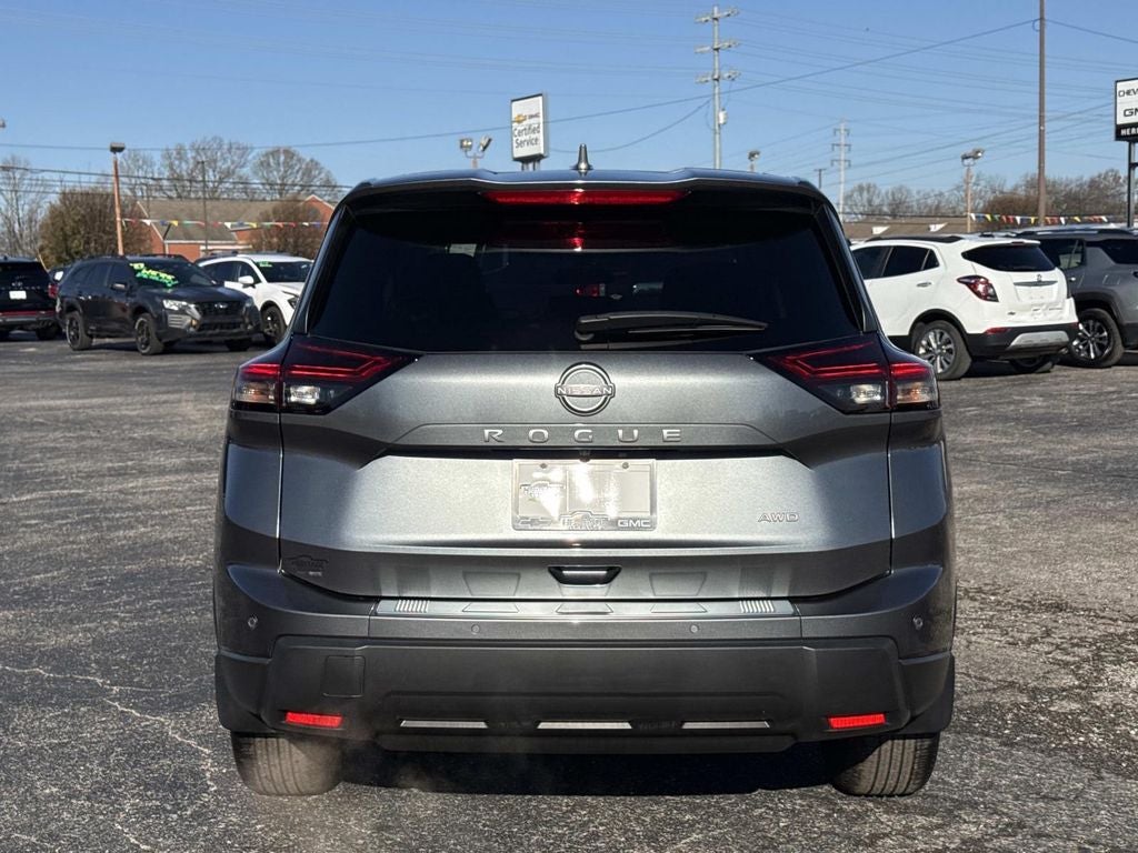 2025 Nissan Rogue SV