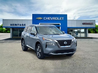2022 Nissan Rogue SL FWD