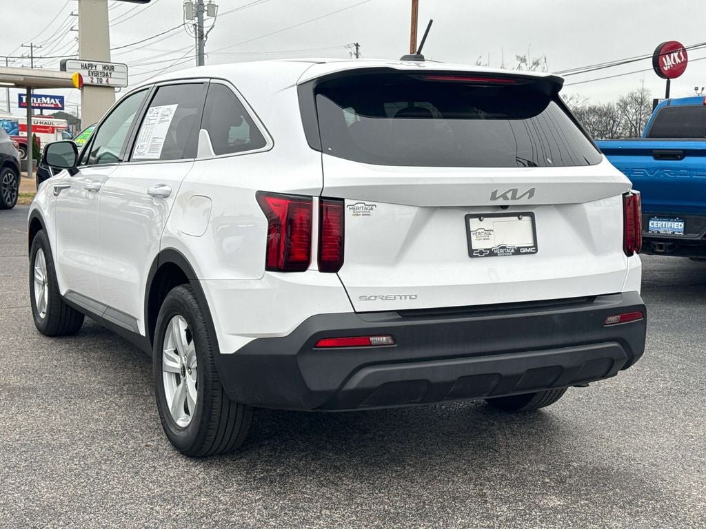 2023 Kia Sorento LX