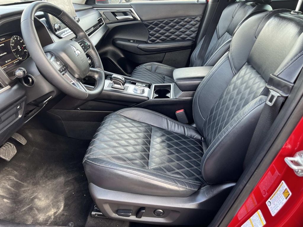 2023 Mitsubishi Outlander SEL