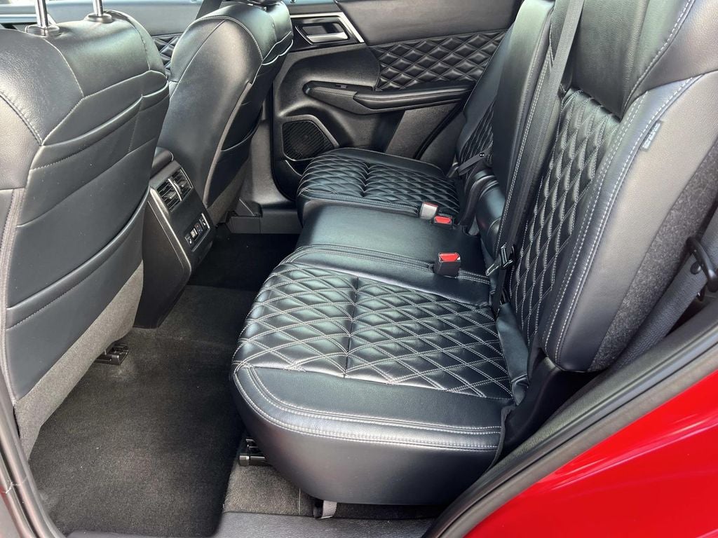 2023 Mitsubishi Outlander SEL