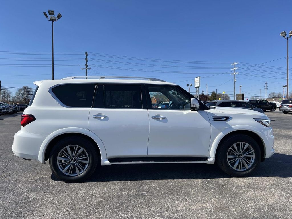 2024 INFINITI QX80 LUXE