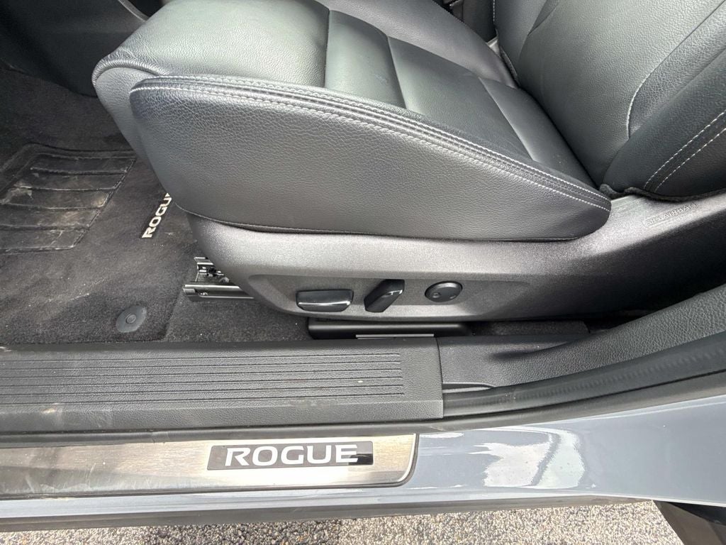 2024 Nissan Rogue SL