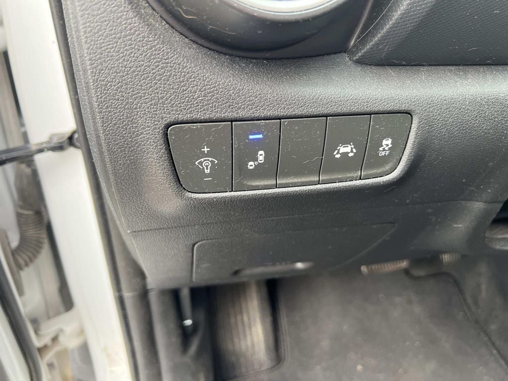 2020 Hyundai Kona SEL Plus