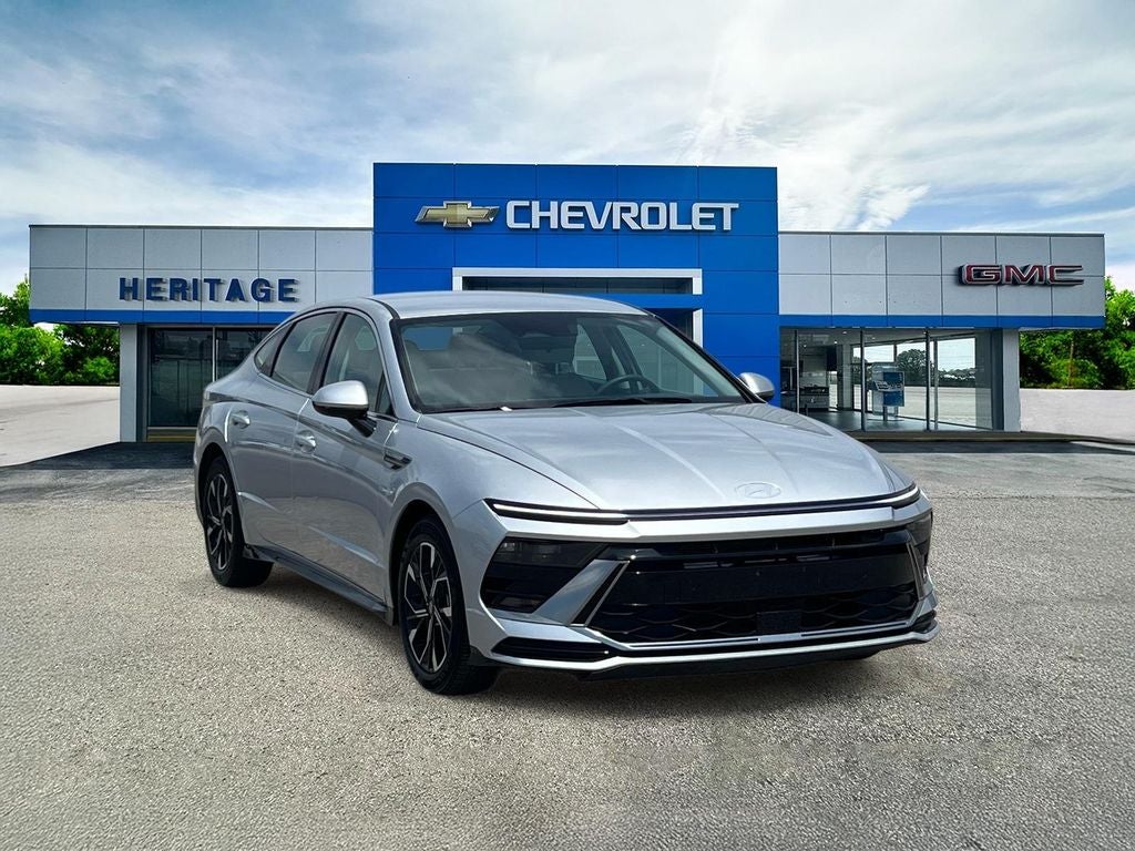 2025 Hyundai Sonata SEL's photo