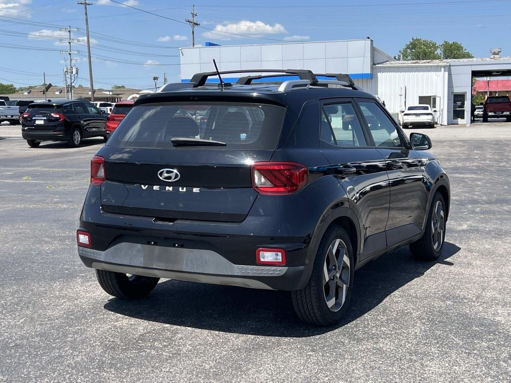 2023 Hyundai Venue SEL