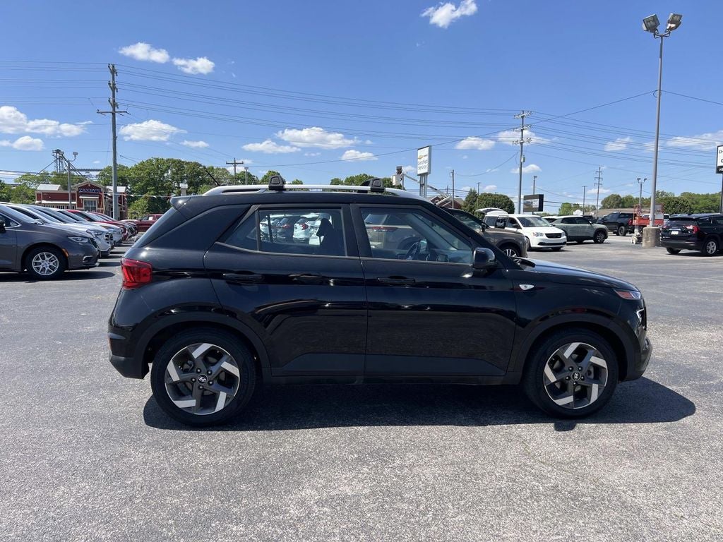 2023 Hyundai Venue SEL