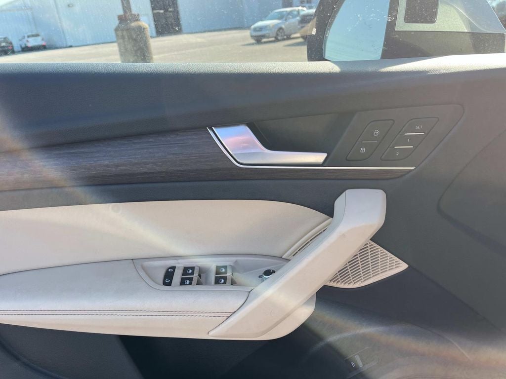 2024 Audi Q5 S line Premium Plus