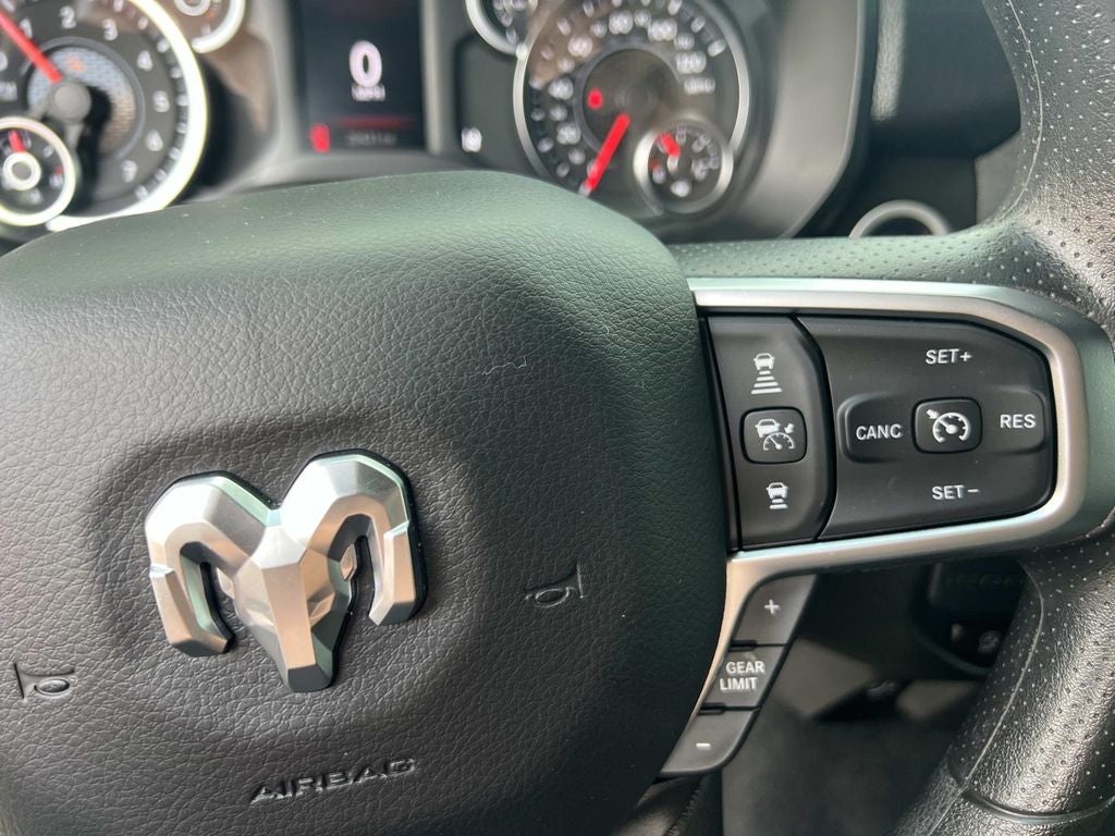 2025 RAM 1500 Tradesman Quad Cab 4x2 6'4" Box
