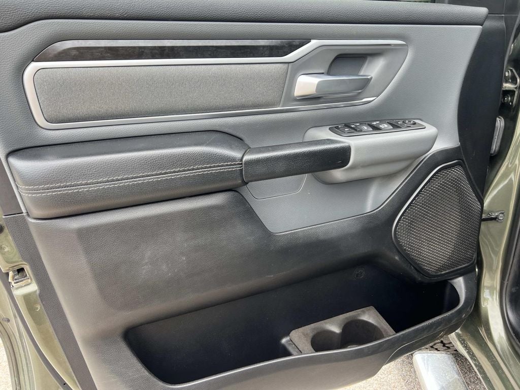 2021 RAM 1500 Big Horn Crew Cab 4x4 5'7" Box