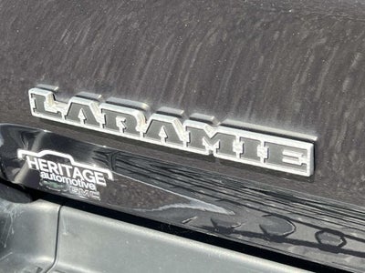 2020 RAM 1500 Laramie Crew Cab 4x4 5'7" Box