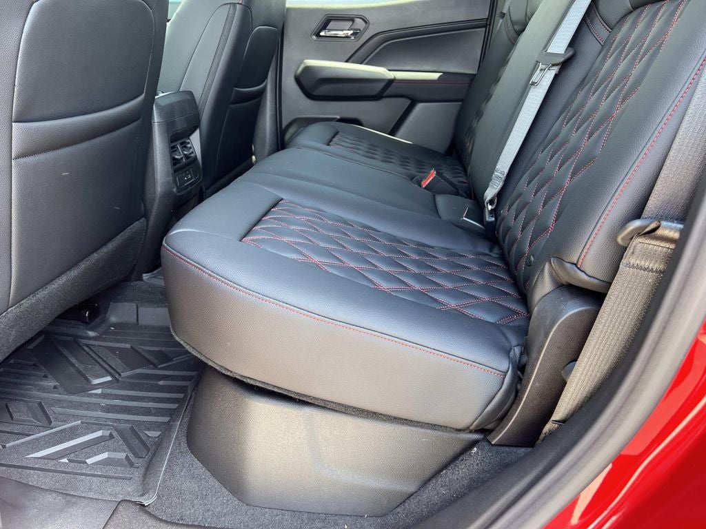 2026 Chevrolet Colorado Z71 - Photo 12