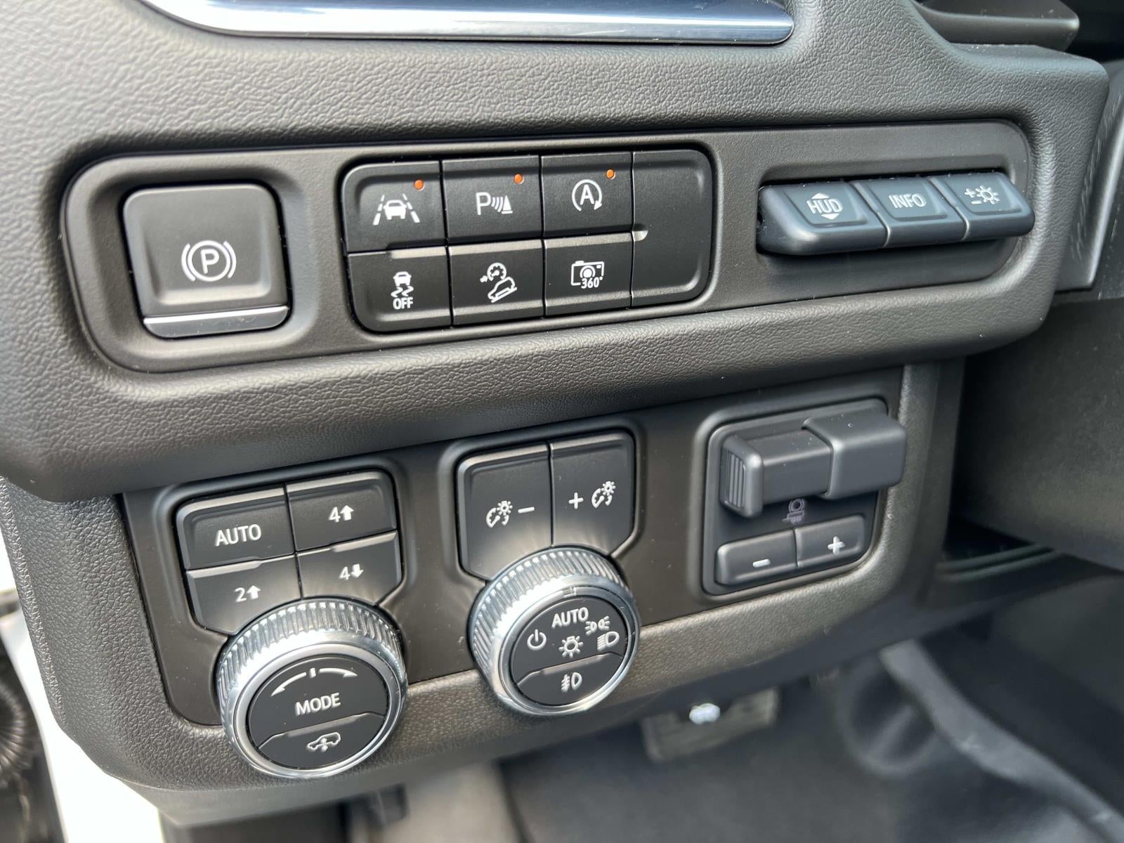 2023 GMC Yukon AT4