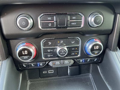 2023 GMC Yukon XL AT4