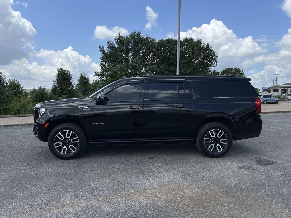 2023 GMC Yukon XL AT4