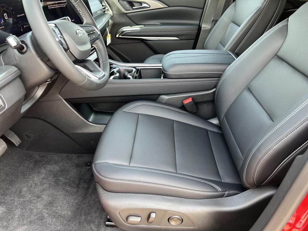 2026 Chevrolet Traverse LT - Photo 12
