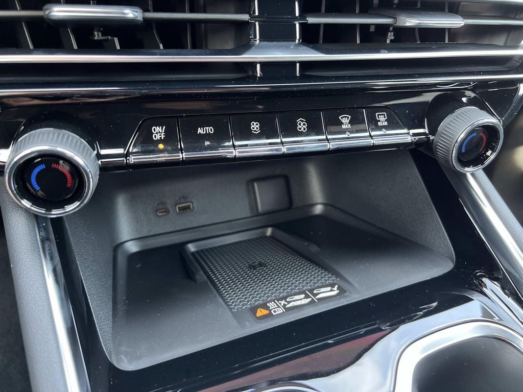 2026 Chevrolet Traverse LT - Photo 26