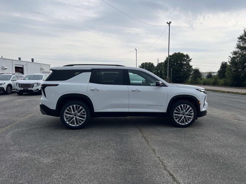 2027 Chevrolet Traverse LT