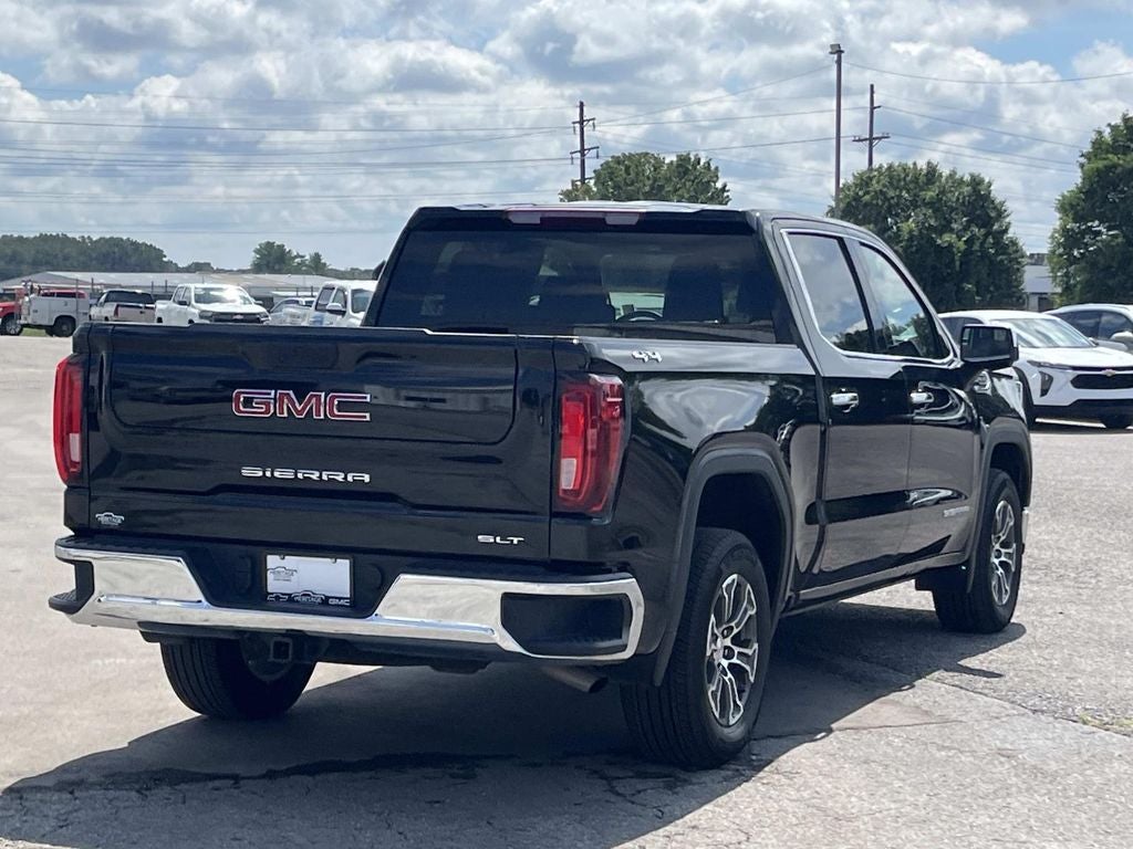 2025 GMC Sierra 1500 SLT