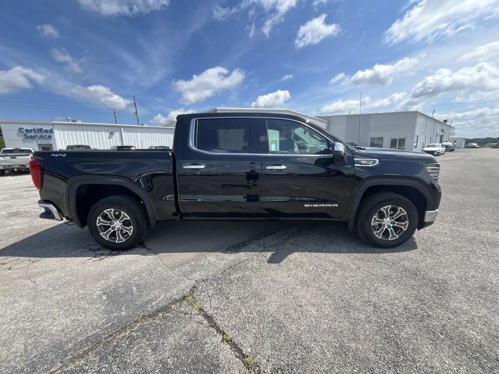 2025 GMC Sierra 1500 SLT