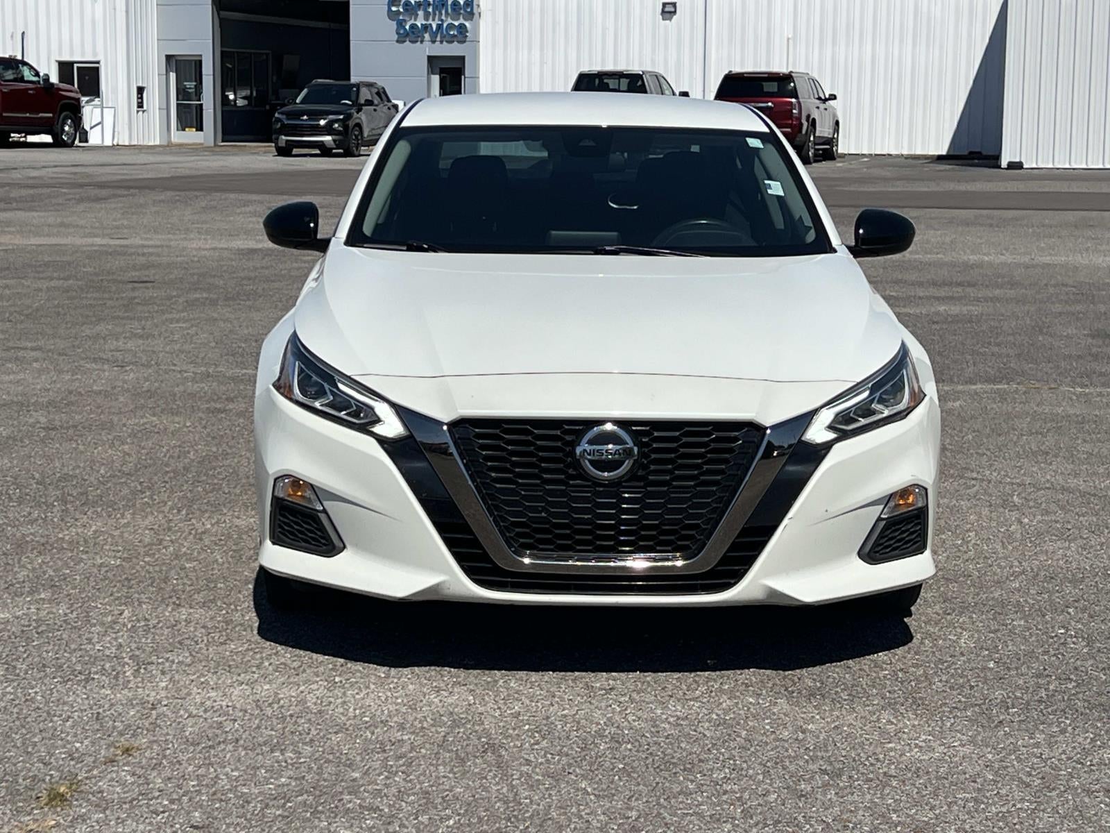 2022 Nissan Altima SR FWD