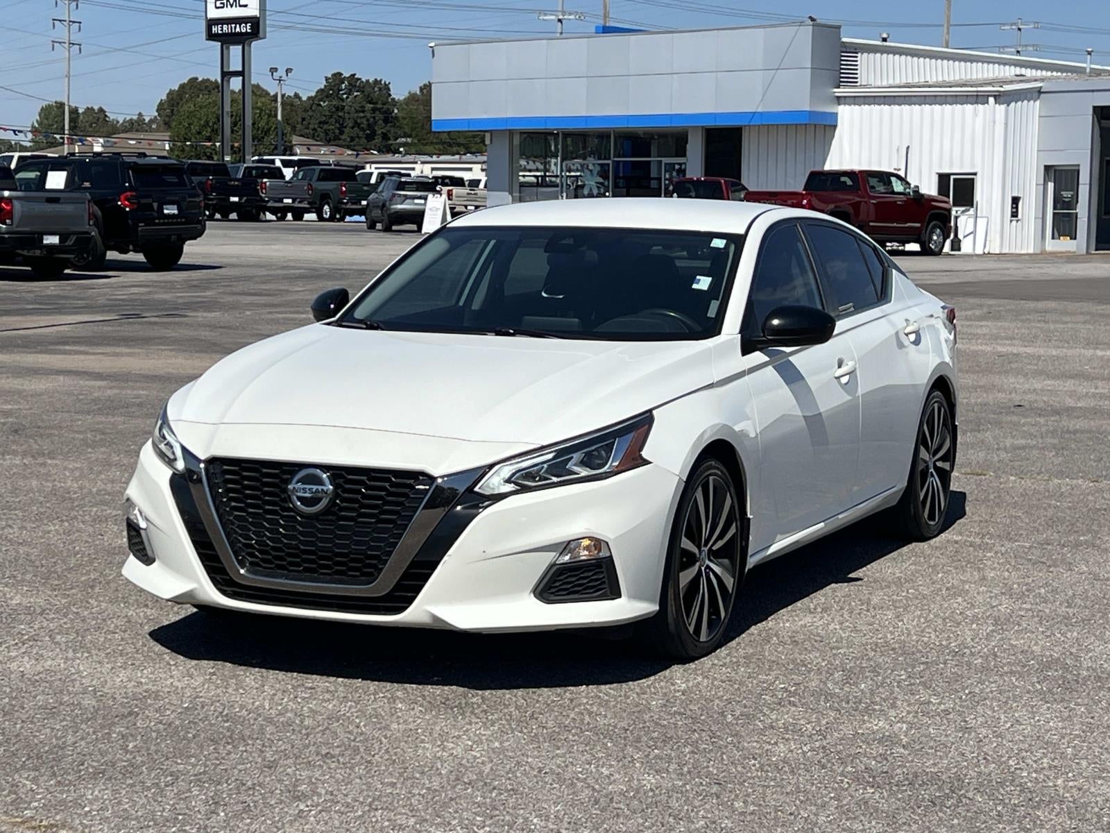 2022 Nissan Altima SR FWD