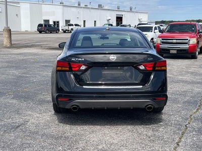 2021 Nissan Altima SR FWD