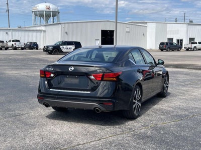 2021 Nissan Altima SR FWD