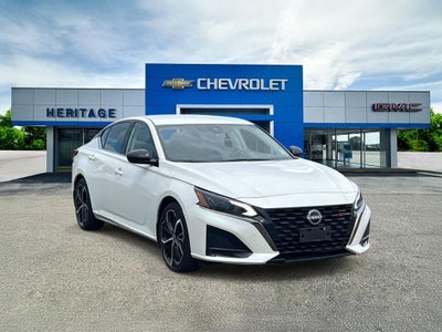 2023 Nissan Altima SR FWD