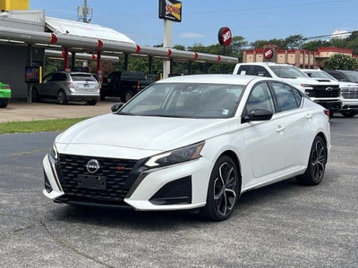 2023 Nissan Altima SR FWD