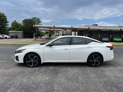 2023 Nissan Altima SR FWD