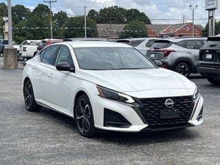 2023 Nissan Altima SR FWD