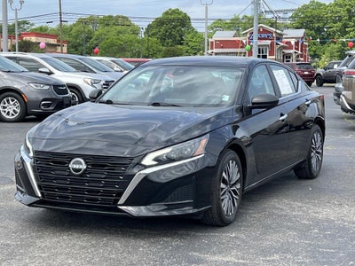 2025 Nissan Altima SV FWD